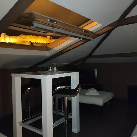 La Villa Carcassonne, piscine chauffée, Cité à 600m, Clim, Parking, Borne VE-2